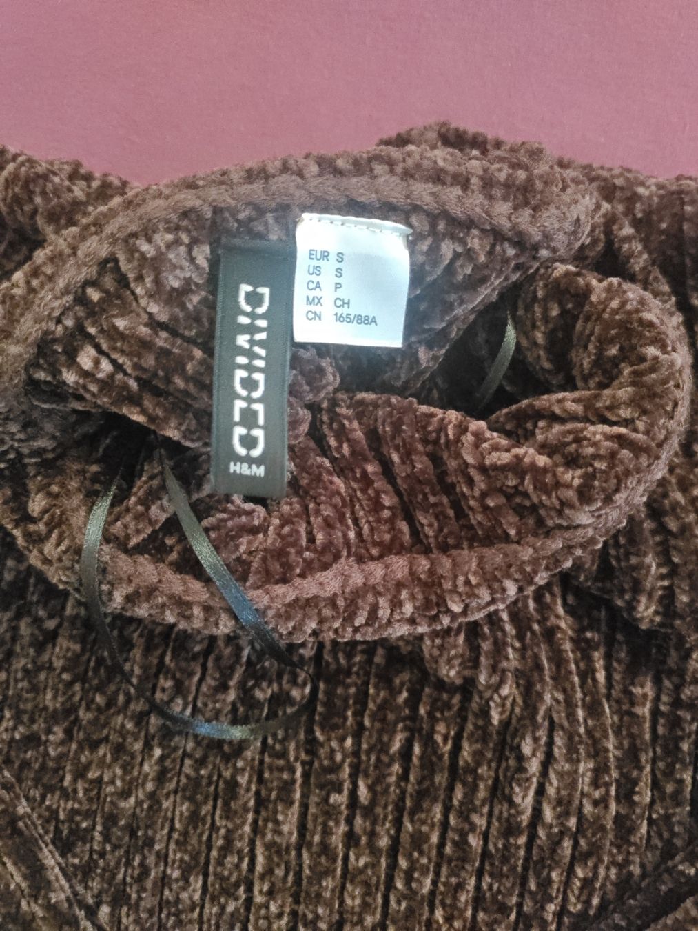 H&M Maglioni & Felpe: H&M Brown Ribbed Knit Turtleneck Sweater - Small – Nuovo (secondo la descrizione) da Basel venduto da yat_r699 1