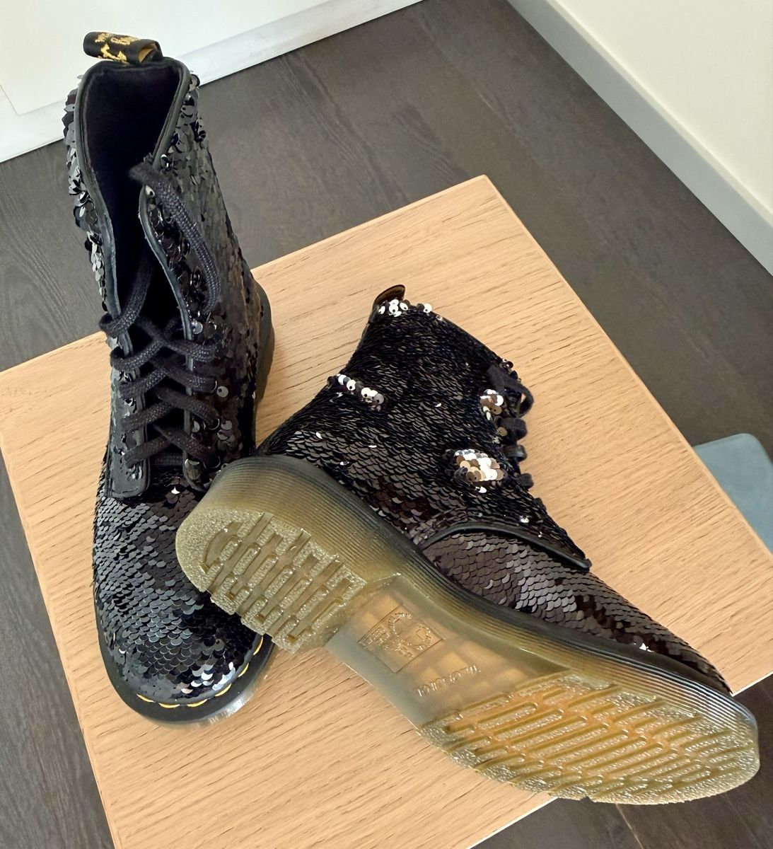 Dr. Martens Damenschuhe: Dr. Martens Pascal à sequins t.36 – Neu (gemäss Beschreibung) aus GRIMISUAT von toinou 3