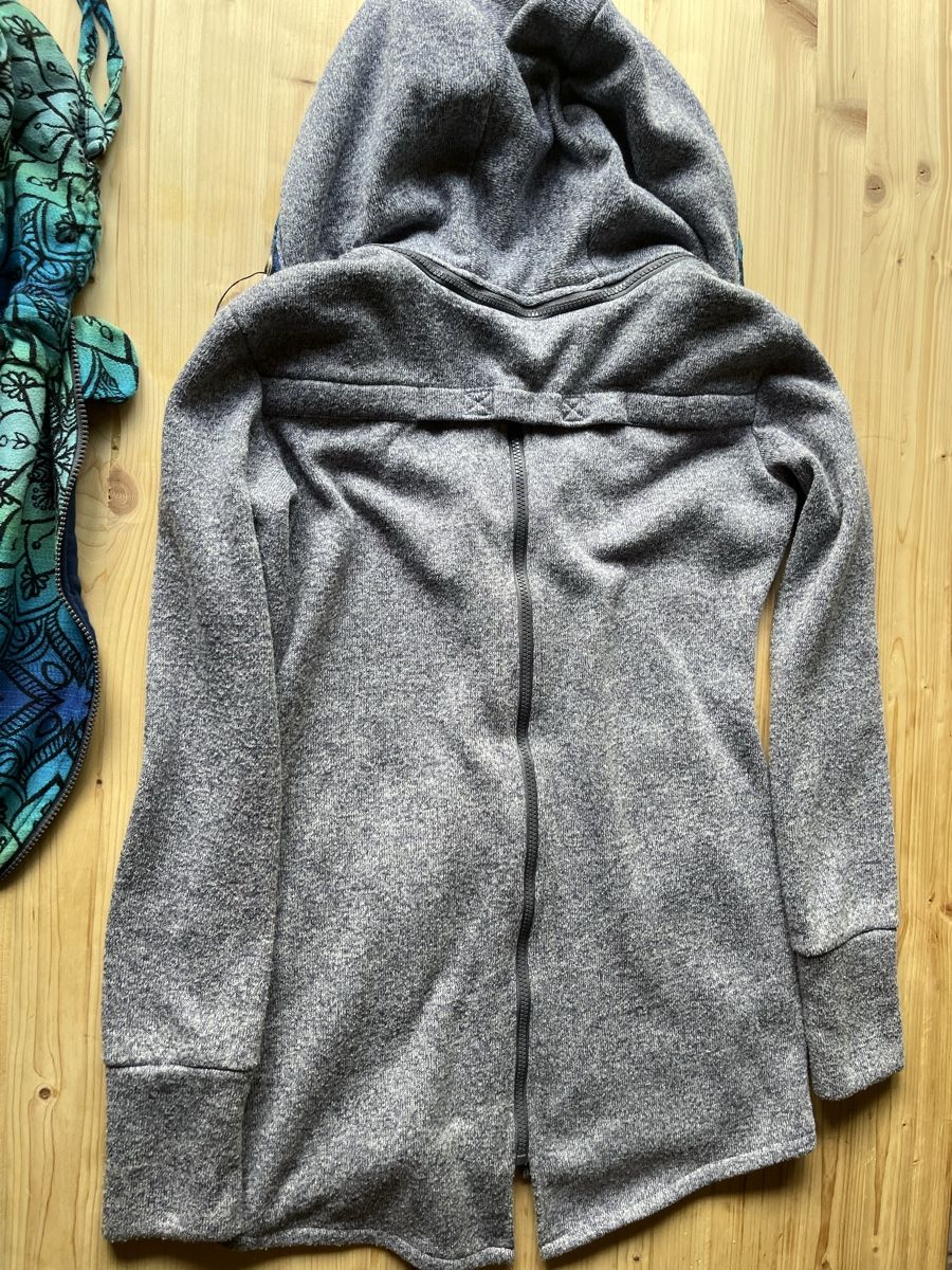 Porte-bébés ventraux & dorsaux: Trage Pulli  – D'occasion à Adelboden par Jestil20 1