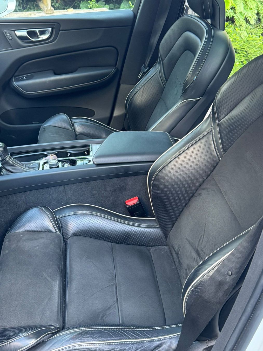 Volvo Automobili: Volvo XC60 T6 R AWD – Usato da Buchen BE venduto da Reberparts 7