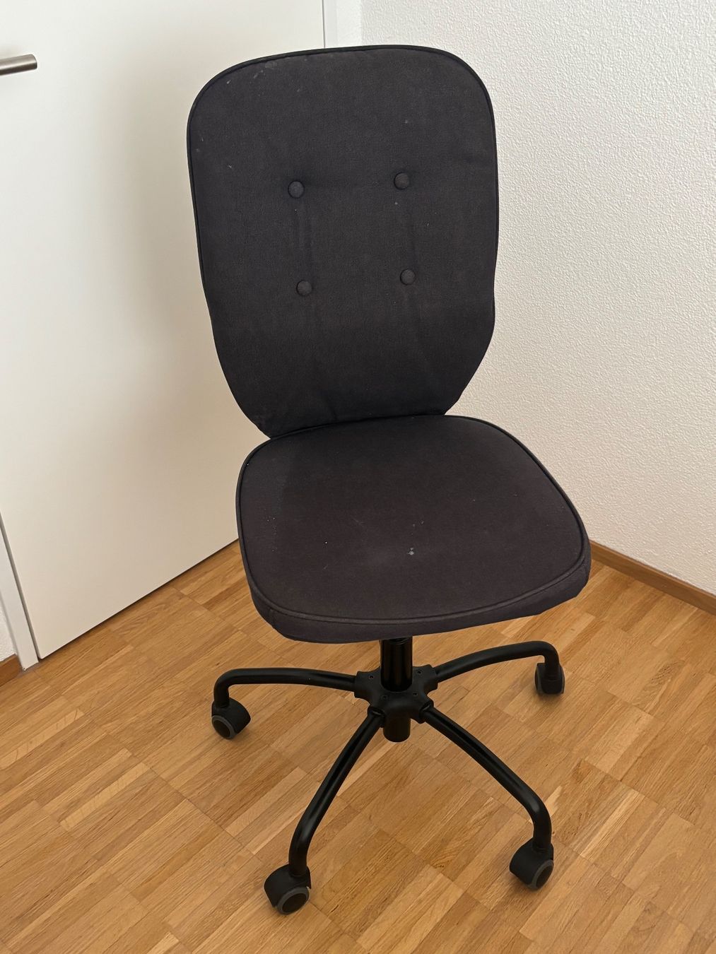Scrivanie: Schreibtischstuhl, – Usato da Aarau venduto da son_yns7