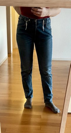 Coole Jeans von H&M, Gr. 164, neuwertig
