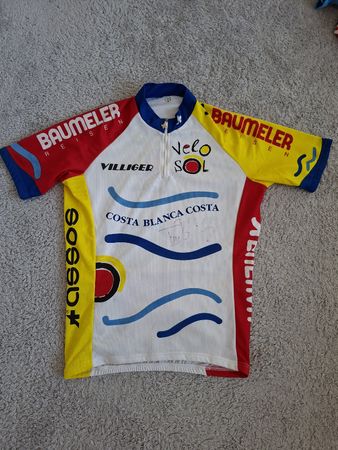 Maillot cycliste Baumeler Villiger, signé, multicolore
