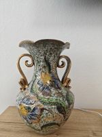 goldverzierte Vase