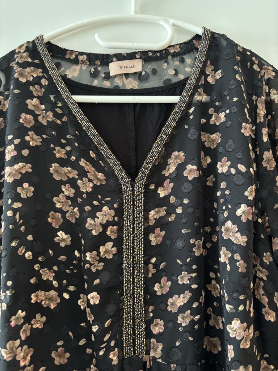 S.Oliver Vestiti: Kleid Triangle s.Oliver Gr. 46 schwarz geblumt – Usato da Gwatt (Thun) venduto da Bioethanol01 1