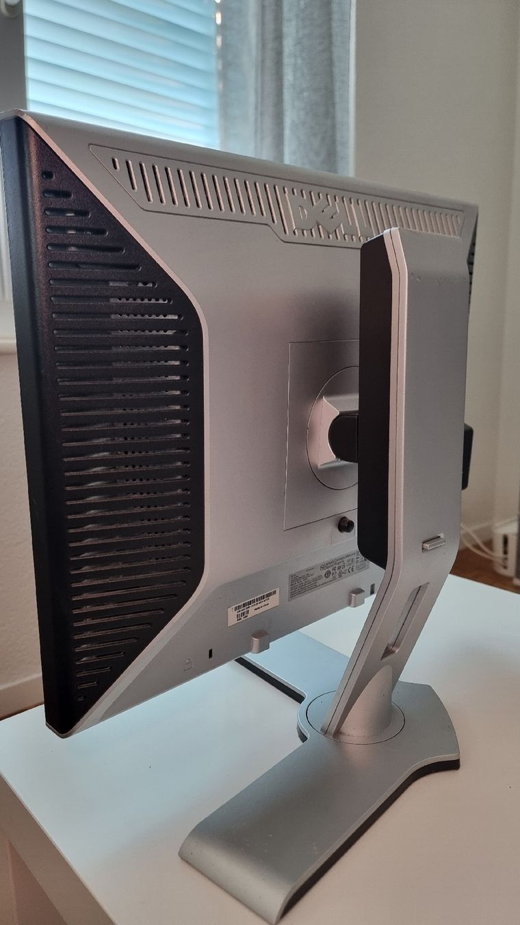 Dell Monitor: Ecran Dell en bon état – Usato da Fleurier venduto da Occasthomas 4