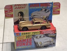 Corgi Toys (GB) 261 James Bond’s Aston Martin (1965 – 69)