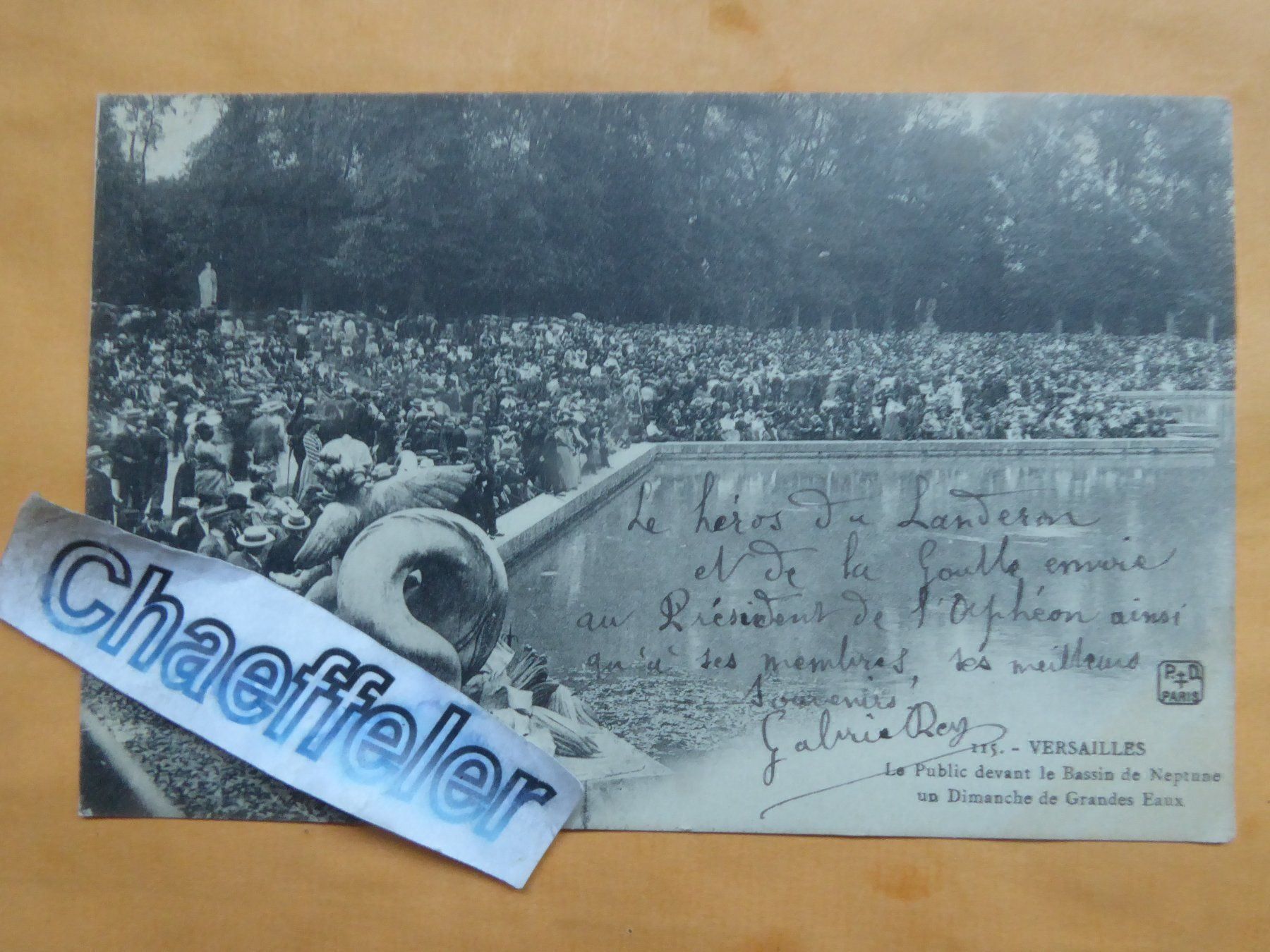 Cartes postales: 1914  115. - Versailles Le Public devant le – D'occasion à Zürich par Chaeffeler