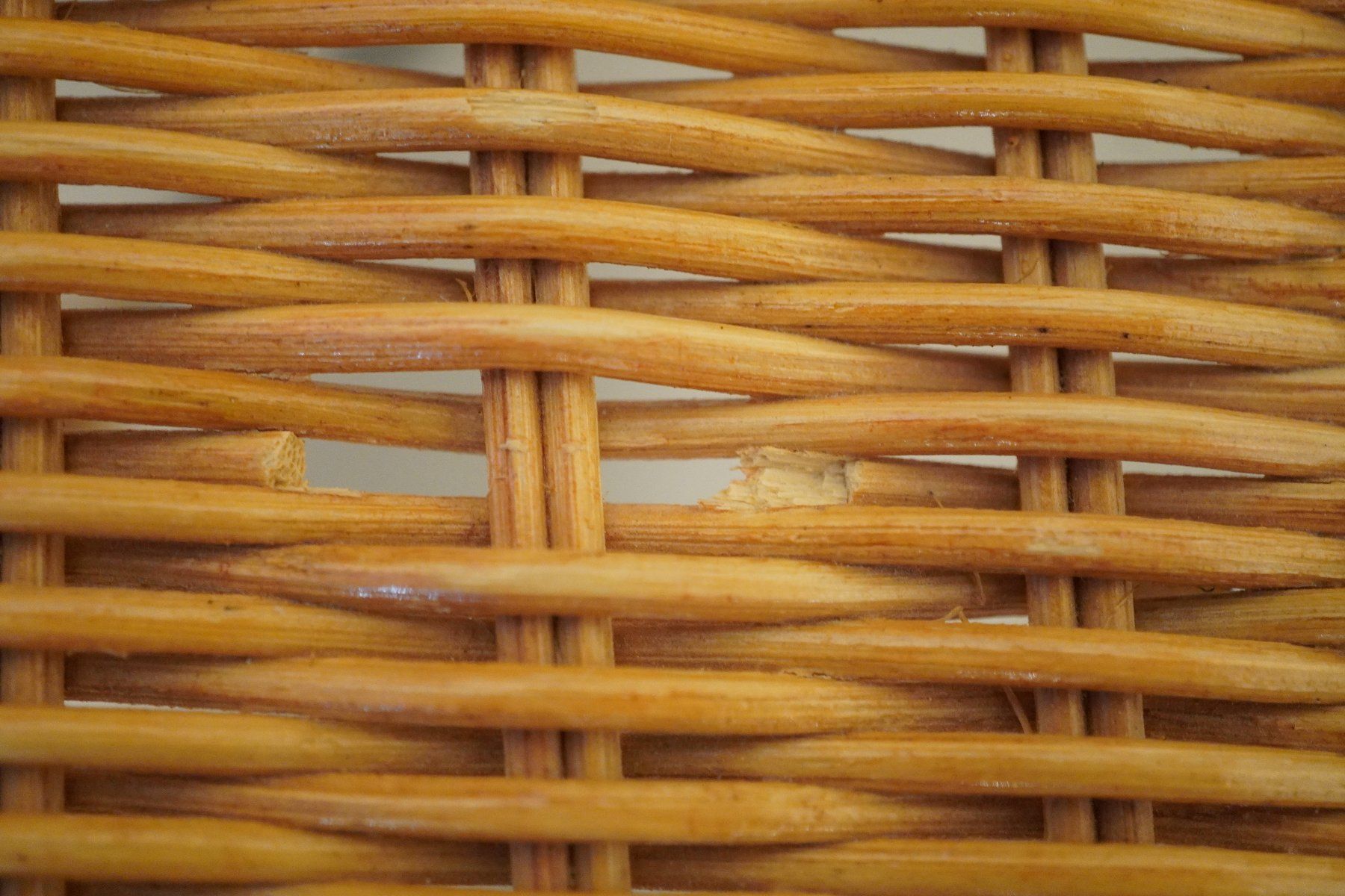 Stühle: Korbsessel/Korbstuhl (HE85) – Gebraucht aus Basel von B.W.B. 4