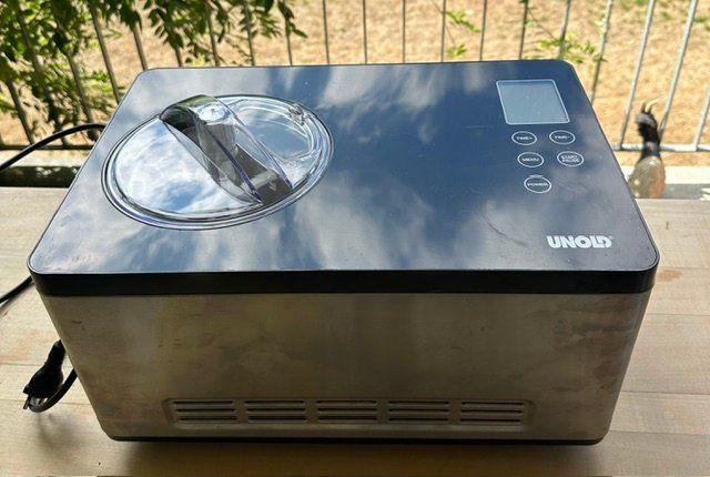 Appareils de cuisine: Glacémaschine UNOLD Gusto – D'occasion à Worb par moka03