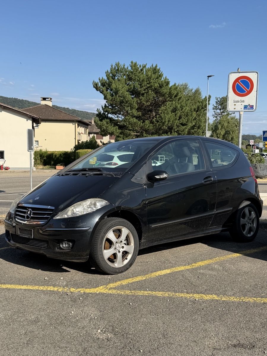 Mercedes-Benz Autos: Mercedes classe A 200  – Defekt aus Cernier von Apriliars31 1