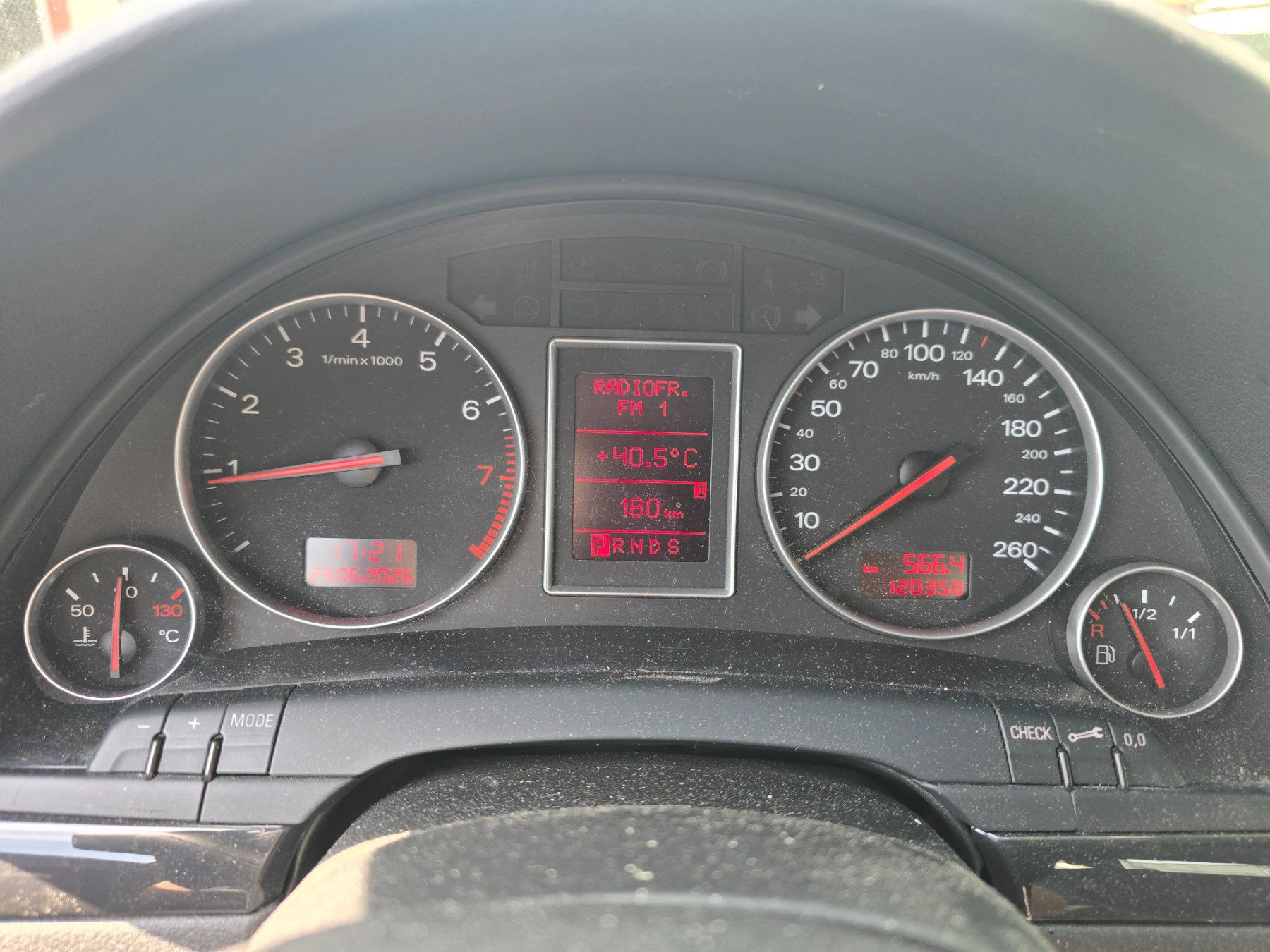 Audi Automobili: Audi A4 B6 1.8T – Usato da Wünnewil venduto da tinumueller 4