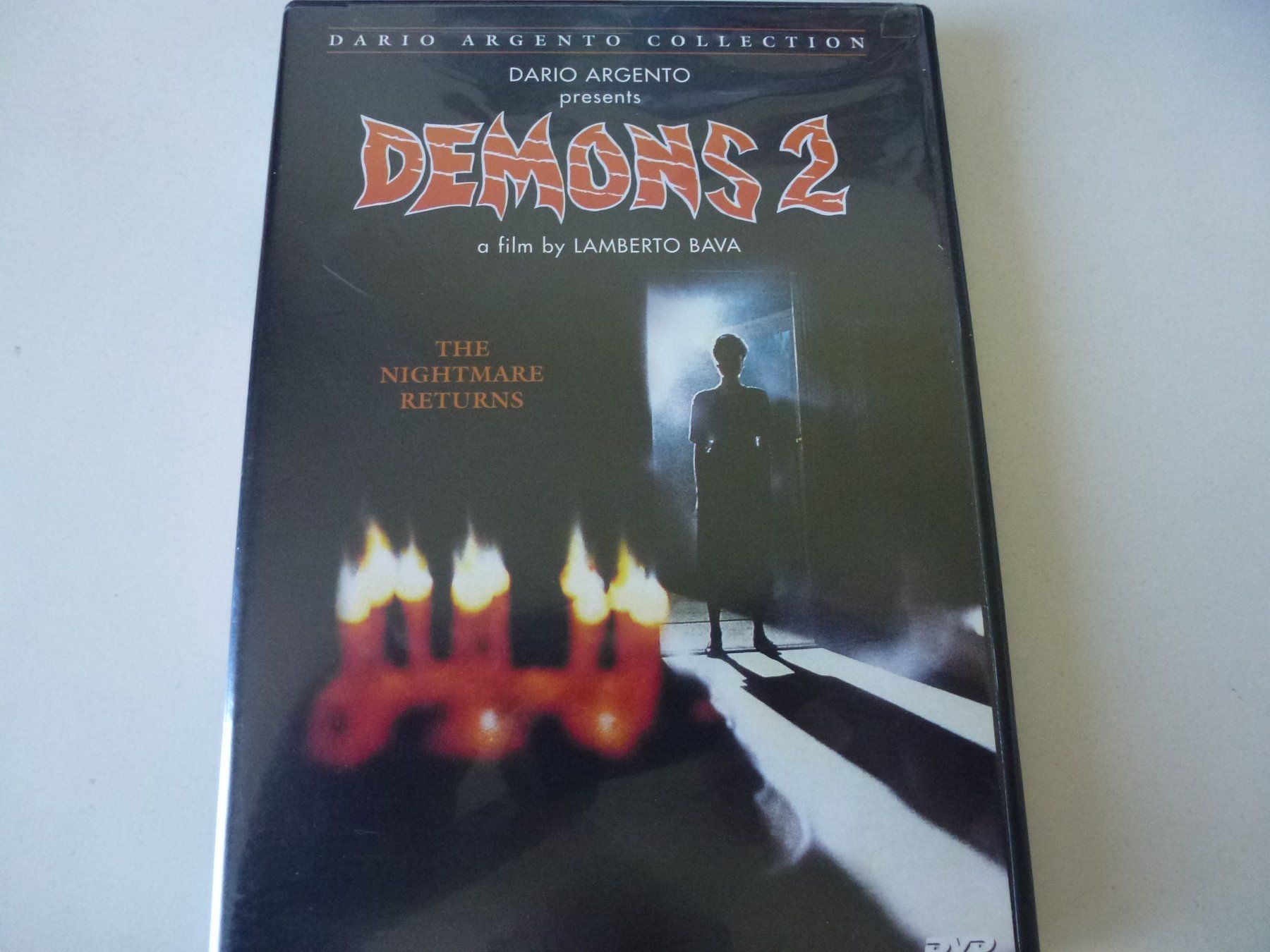 Tutti i DVDs: Demons 2 - The Nightmare Returns (DVD) – Nuovo (secondo la descrizione) da Bern venduto da Frebo