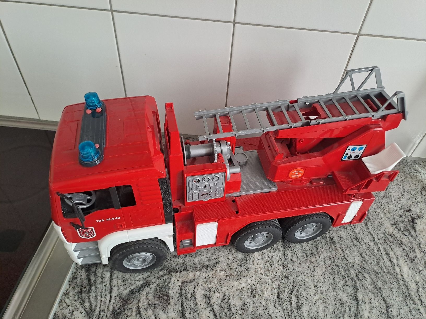 Bruder Jouets: Feuerwehrauto Bruder – Défectueux à Rickenbach LU par bishiida 1