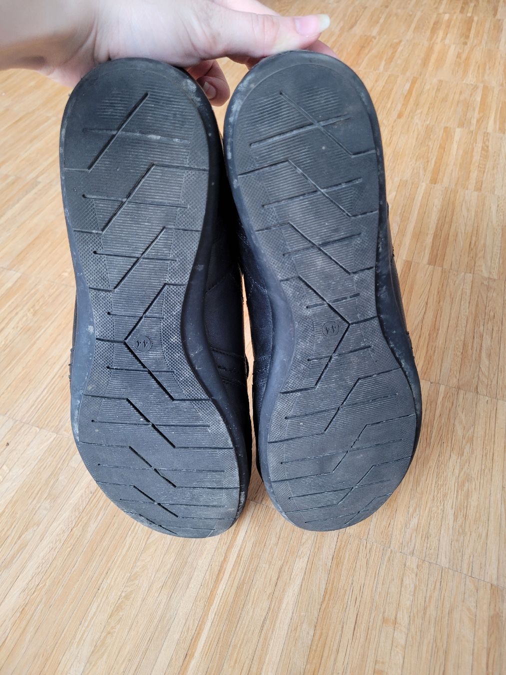 Scarpe da uomo: Schwarze Herrenschuhe, Grösse 44, – Usato da Uster venduto da 13smiley13 6
