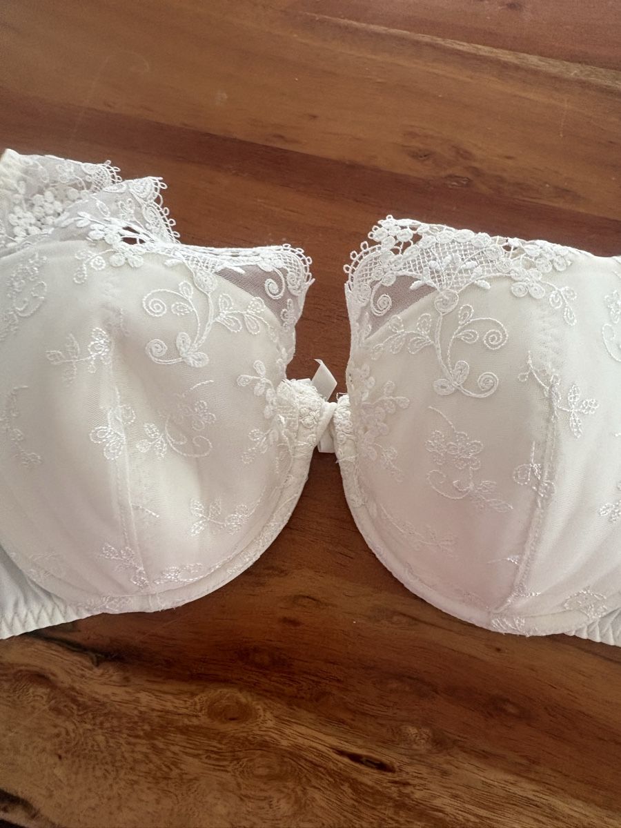 Simone Pérèle Altra biancheria intima: Simone Perele BH , NP 119 CHF – Nuovo (secondo la descrizione) da Obbürgen venduto da bugi6868 6