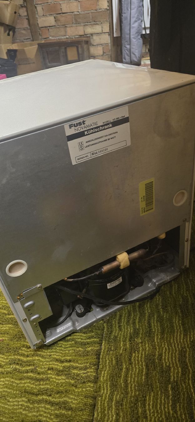 Frigoriferi: Kühlschrank Fust klein – Usato da Rickenbach SO venduto da mic_9sc9 2