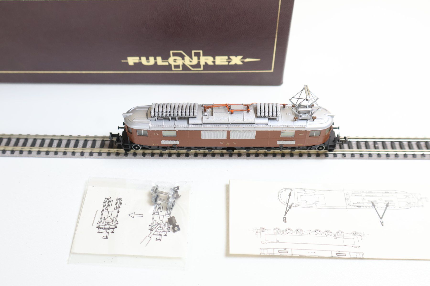 Fulgurex Modellini di ferrovie: Fulgurex BLS Ae 6/8 E-Lok - Spur N Messing Modell – Usato da Winterthur venduto da Monstera 4