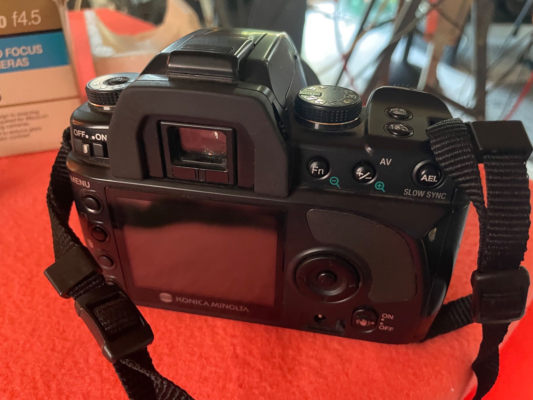 Minolta Fotocamera: Konica / Minolta Dynax 5D Digitalkamera 2x Objektiv – Usato da Zürich venduto da Arcana_Fail 1