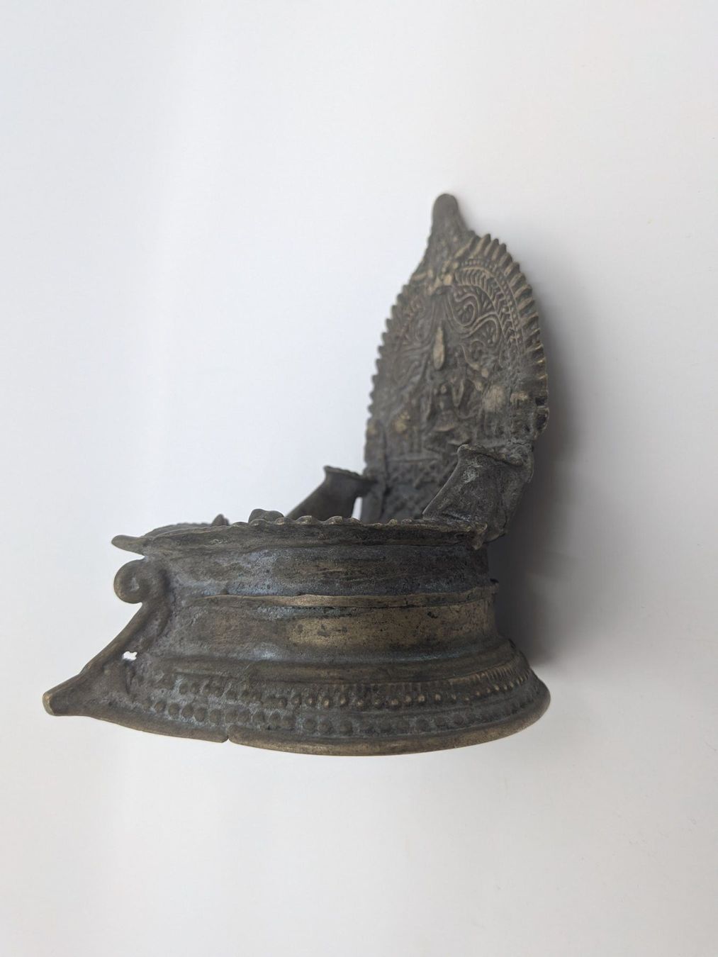 Sculture & Statue: Buddha, Buddhistisches Gefäss, Kerzenhalter oder Öllampe – Usato da Emmen venduto da magelan 1