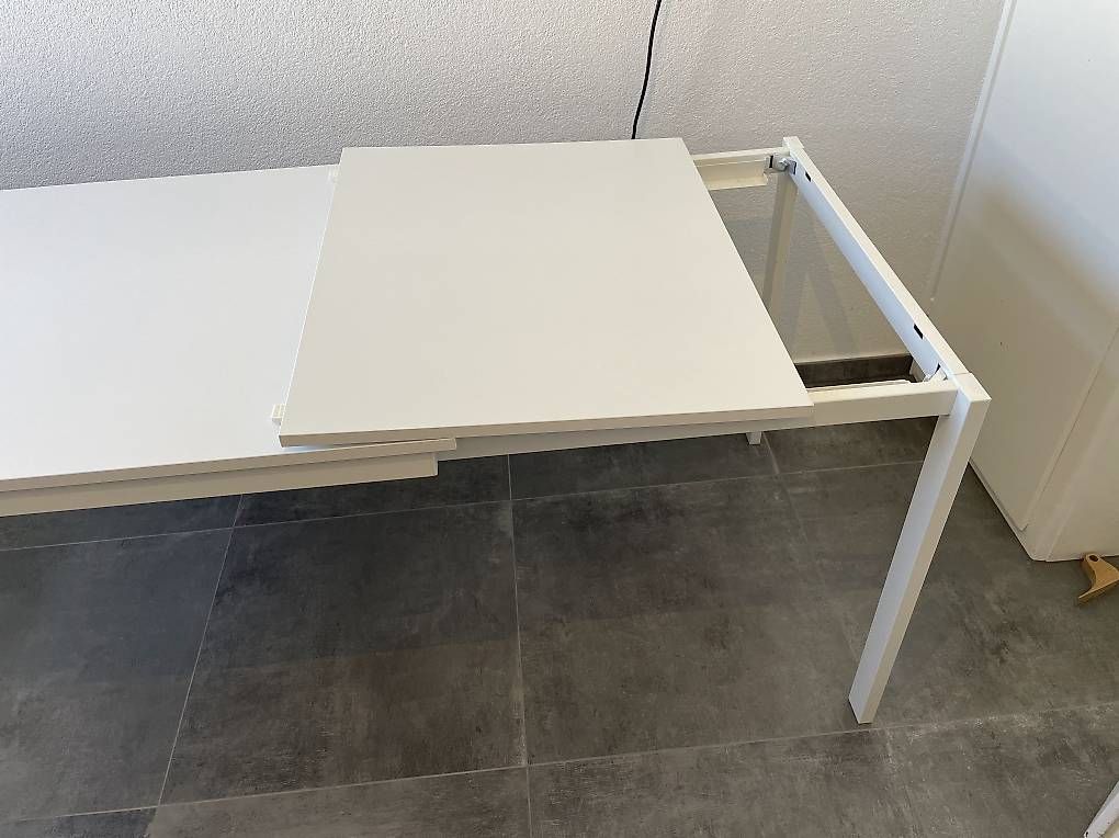 Tables: Table blanche extensible – D'occasion à Gland par Khazmur1 2