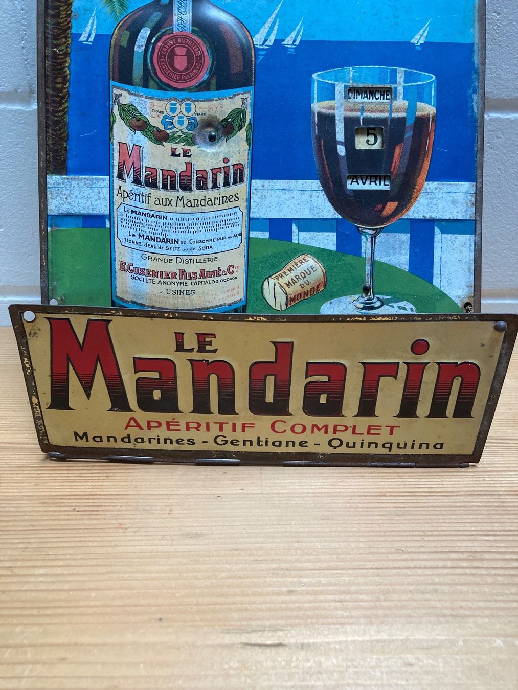 Insegne: Antikes Blechschild mit Kalender ! – Usato da Lyss venduto da Marylinn58 6