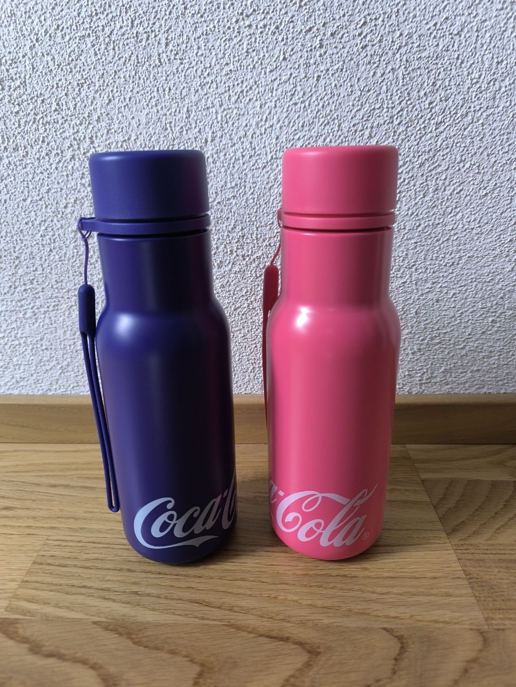 Coca-Cola Borracce & Thermos: Coca Cola Thermosflaschen 2 Stück  – Nuovo e nell'imballaggio originale da Pfäffikon SZ venduto da nidisale