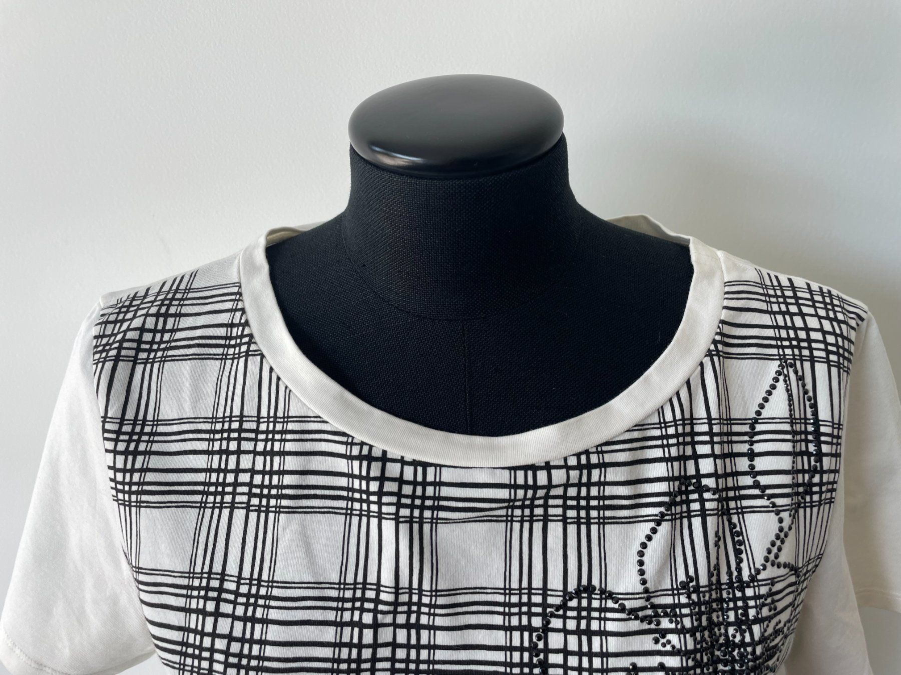 Max Mara T-shirt: Weekend Max Mara T-Shirt – Usato da Turgi venduto da bar_8pdm 1