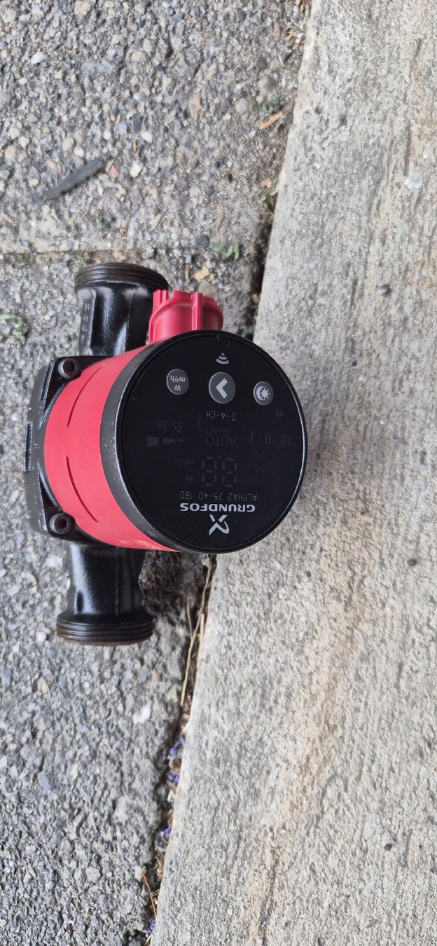 Grundfos Chauffage: GRUNDFOS Alpha 2 25-40 180  – D'occasion à Huttwil par Gomex35 2