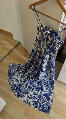 Bequemes H&M Kleid. Einmal getragen. Größe S.