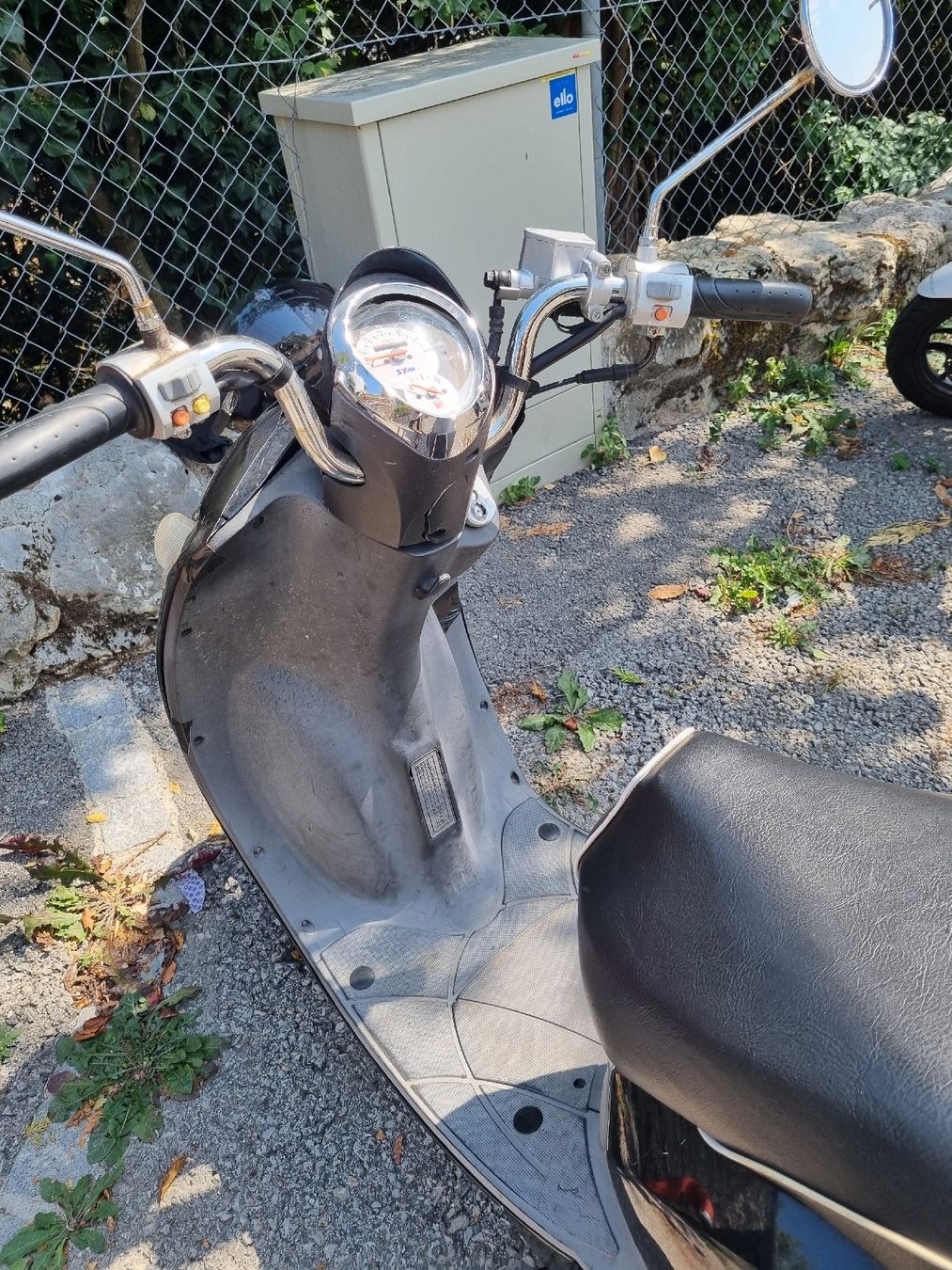Sym Scooters: scooter SYM mio 100 abîmé  – Defekt aus Neuchâtel von Sigirahel 1