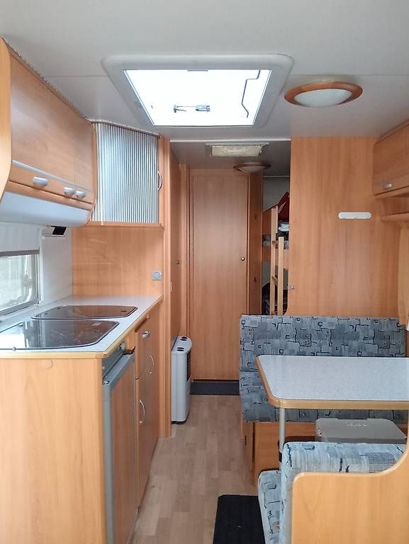 Remorques: Wohnwagen, Wohnanhänger – D'occasion à Kreuzlingen par ale_g7cq 4