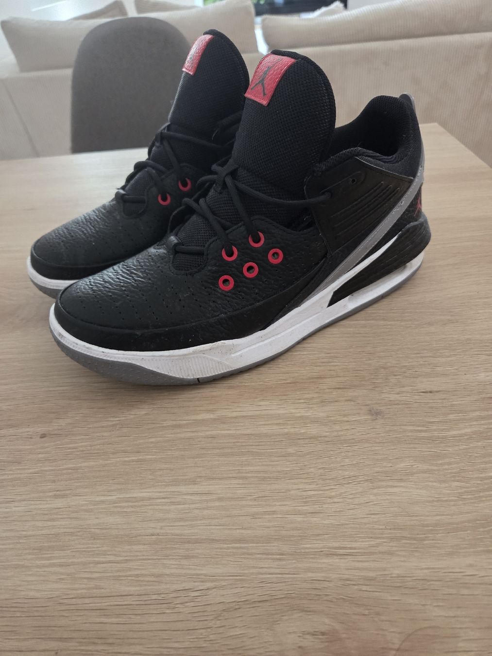 Scarpe da uomo: Air Jordan – Usato da Tramelan venduto da mic_5lzm
