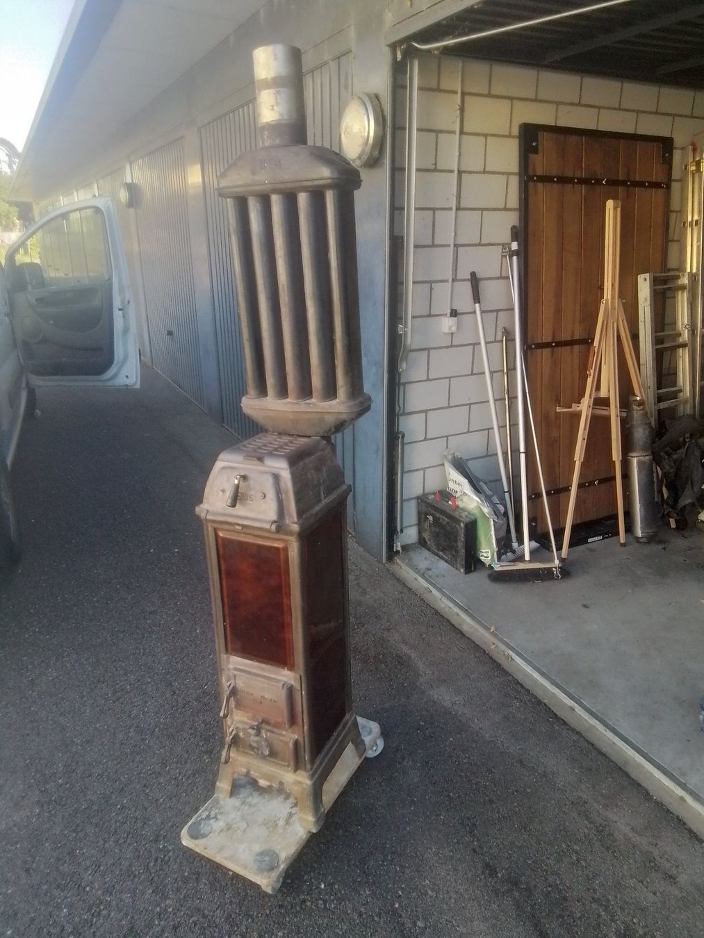 Altri mobili d'antiquariato: Schöner Zimmerofen – Usato da Brugg AG venduto da xorrovl