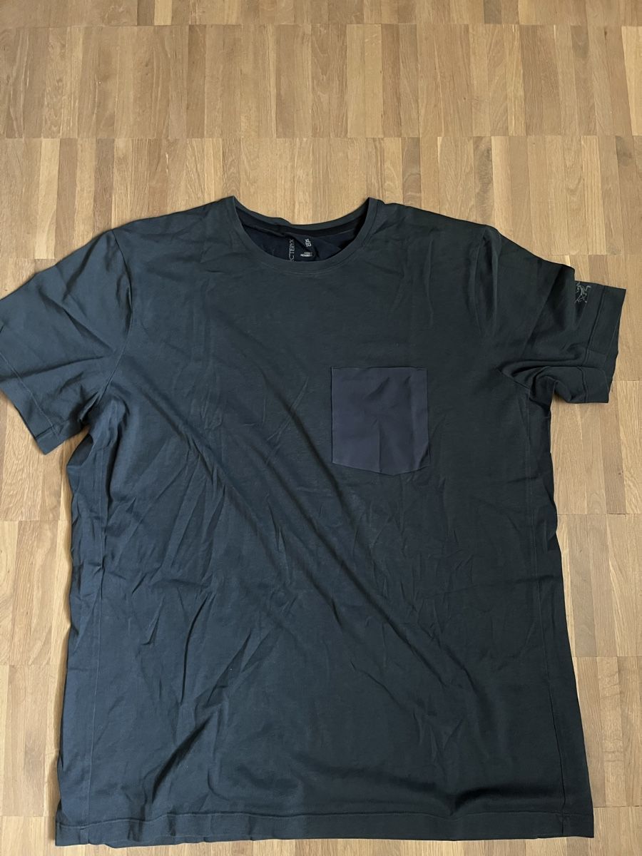 T-shirt: Arcteryx T Shirt  – Usato da Zuerich venduto da ale_qxr2