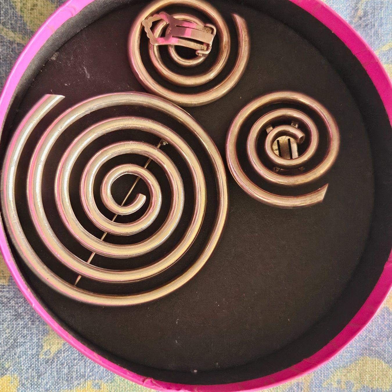 Altri gioielli: Spiral Schmuck Set, Ohrclips und Brosche, Silber – Usato da Uster venduto da Sonnenblume212 2