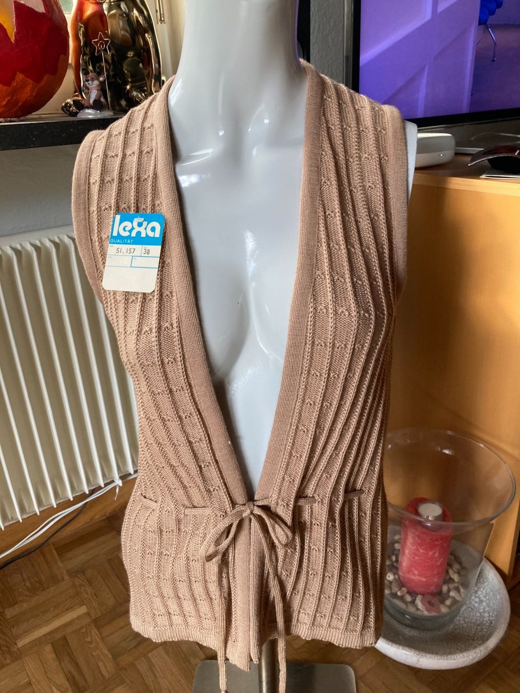Gilet & Giacche senza maniche: Gilet – Nuovo (secondo la descrizione) da Balsthal venduto da dasesaro