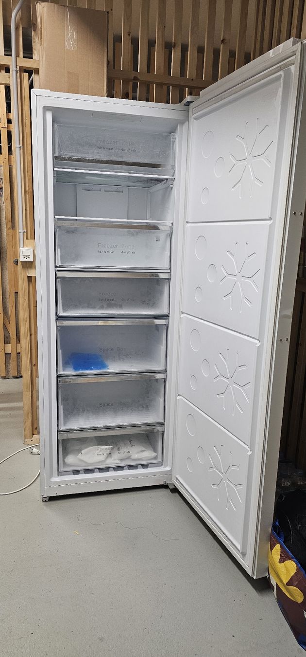 Gefrierschrank: Frigelux Gefrierschrank – Gebraucht aus Rothrist von smili2591 1