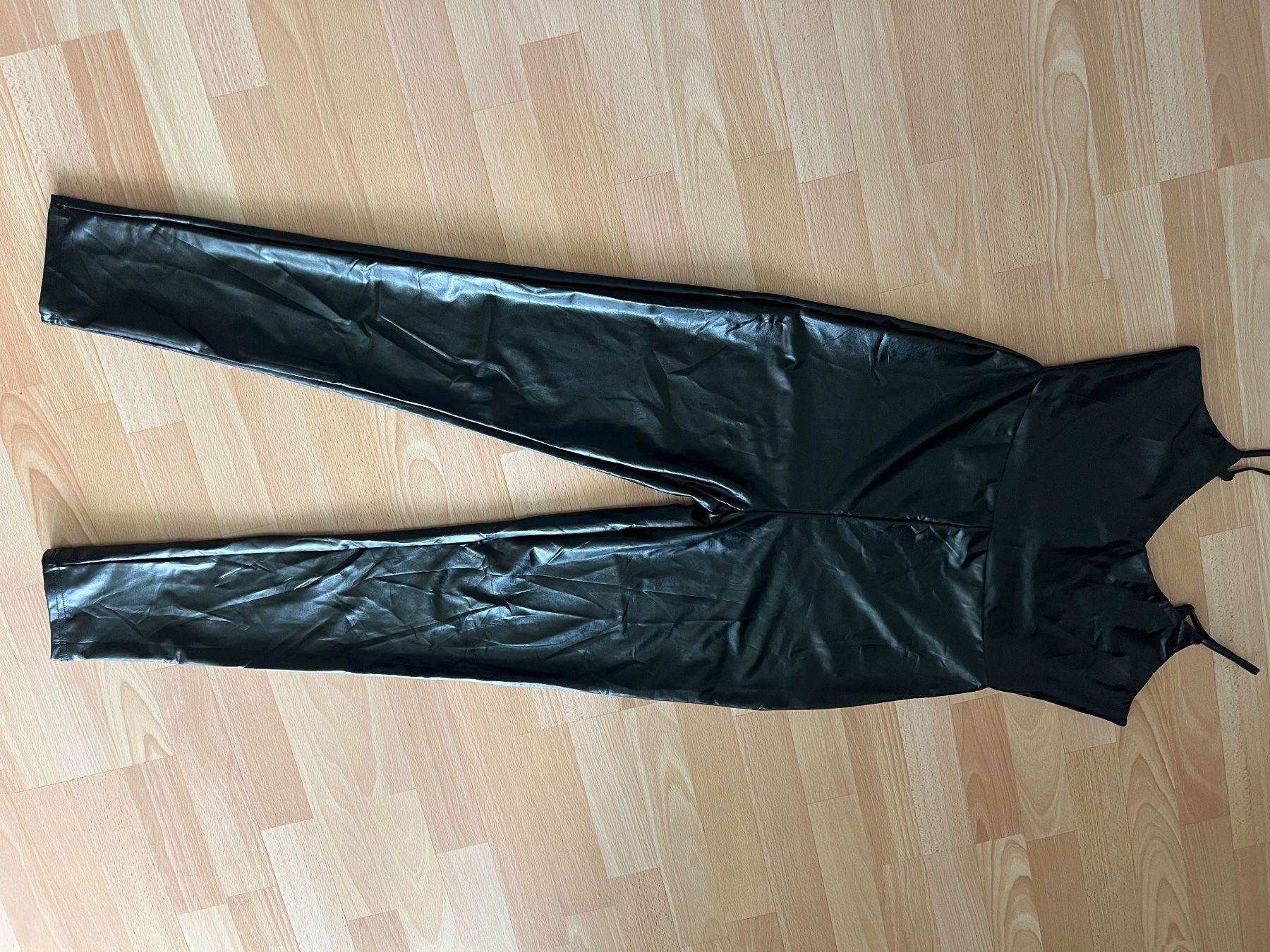 Tute: Kunstleder Jumpsuits / Damen-Overalls L – Nuovo e nell'imballaggio originale da Uetendorf venduto da Stoun 3