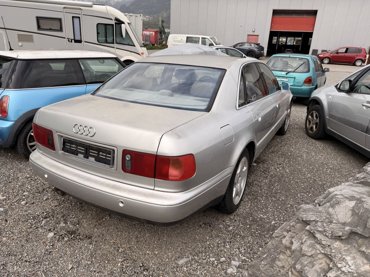 Audi Autos: Audi A8 – Defekt aus Rhäzüns von Fabio_ 2