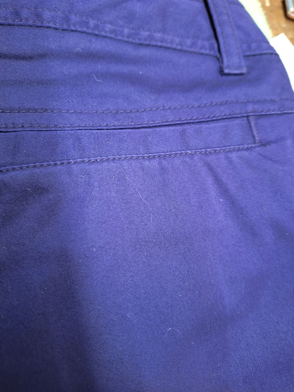 H&M Pantaloni: Hose merceriesierte Baumwolle – Usato da Rheinfelden venduto da Cleopatra2000 3
