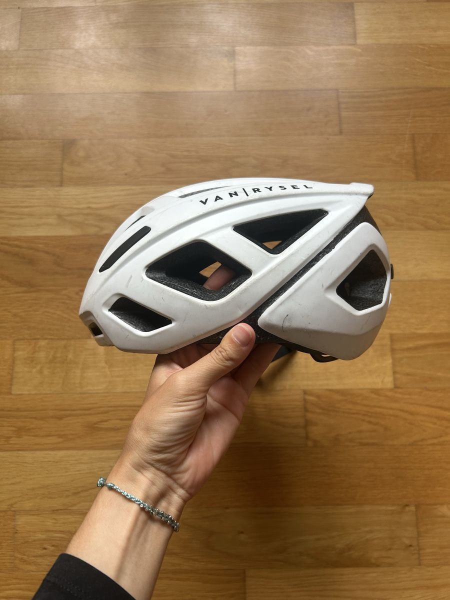 Van Rysel Caschi: Helmet Van Rysel M – Usato da Zürich venduto da ine_ttt5