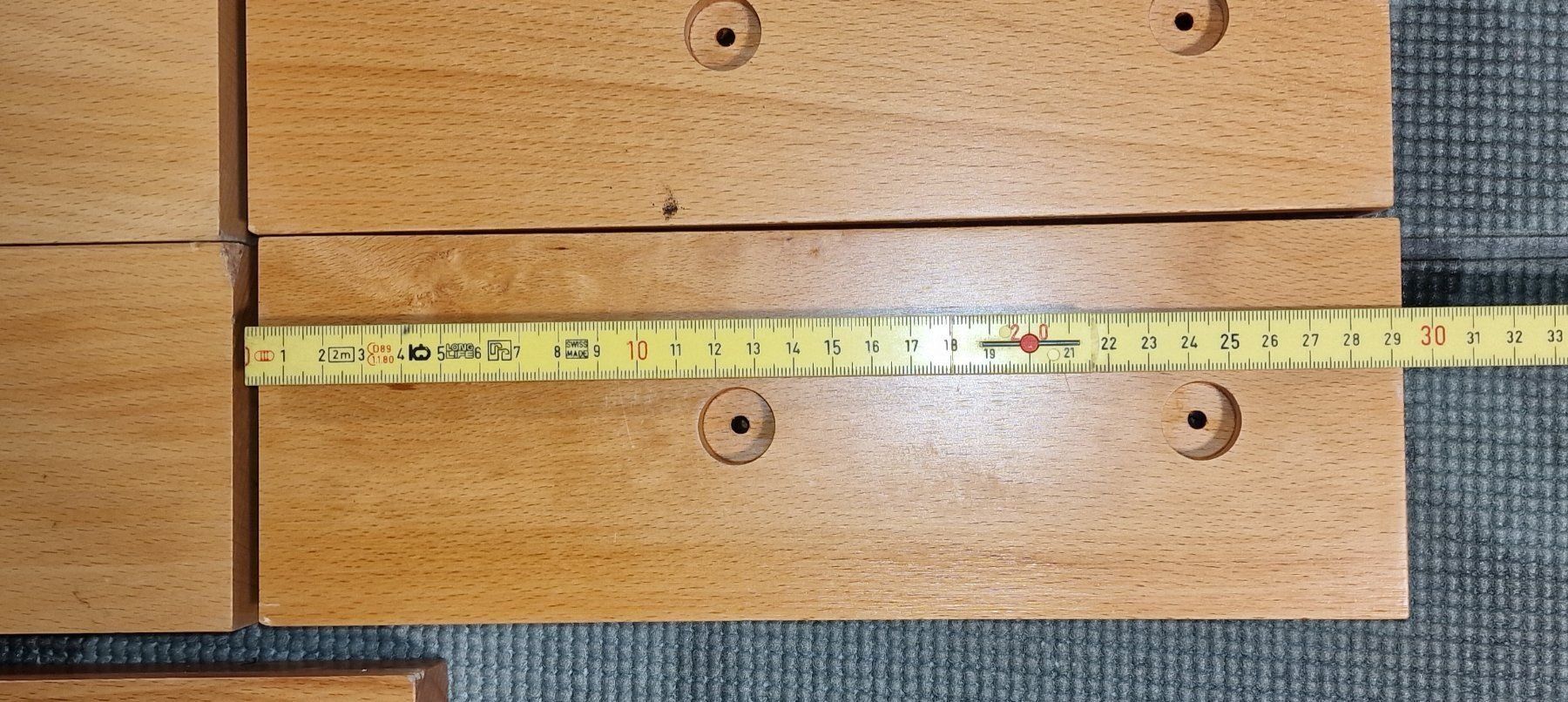 Articoli in legno: 12 Hartholz Paneelen vorgebohrt – Usato da Pfungen venduto da Fastback66 5