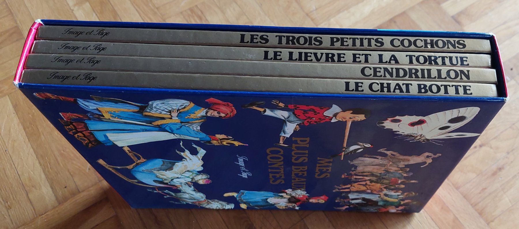 Libri: Coffret 4 Livres Mes Plus Beaux Contes – Usato da Tramelan venduto da Belleza82 1