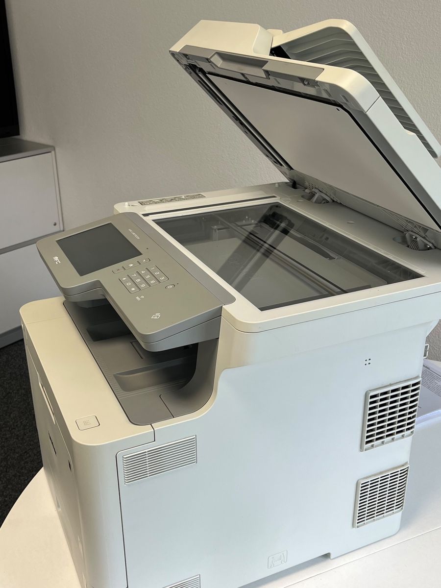 Brother Imprimantes: Brother MFC-L9570CDW Farblaser-Multifunktionsdrucker – D'occasion à Uerikon par mbrodbeck 3