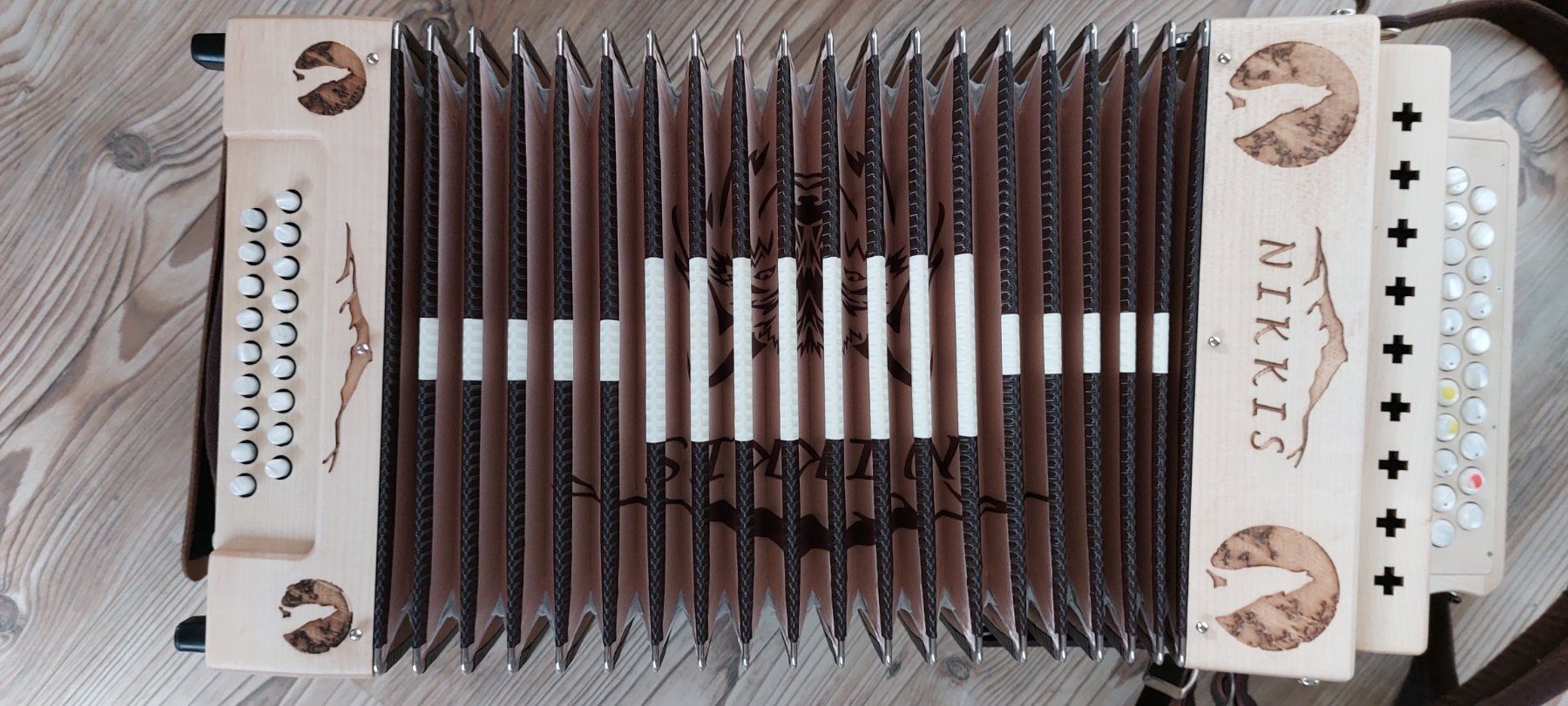 Strumenti musicali: Accordéon chromatique Nikkis neuf – Nuovo (secondo la descrizione) da Ipsach venduto da solune 4