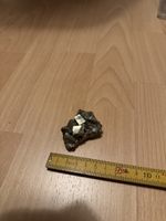 Goldiges Pyrit-Mineral 82.75 gramm