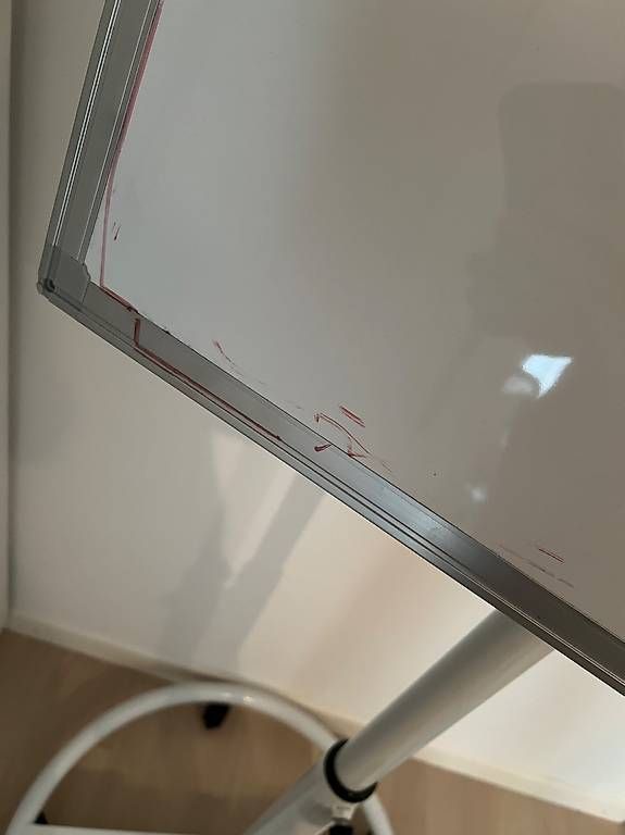 Lavagne: Flipchart magnetisch  – Usato da Rorbas venduto da nma_5hl9 1