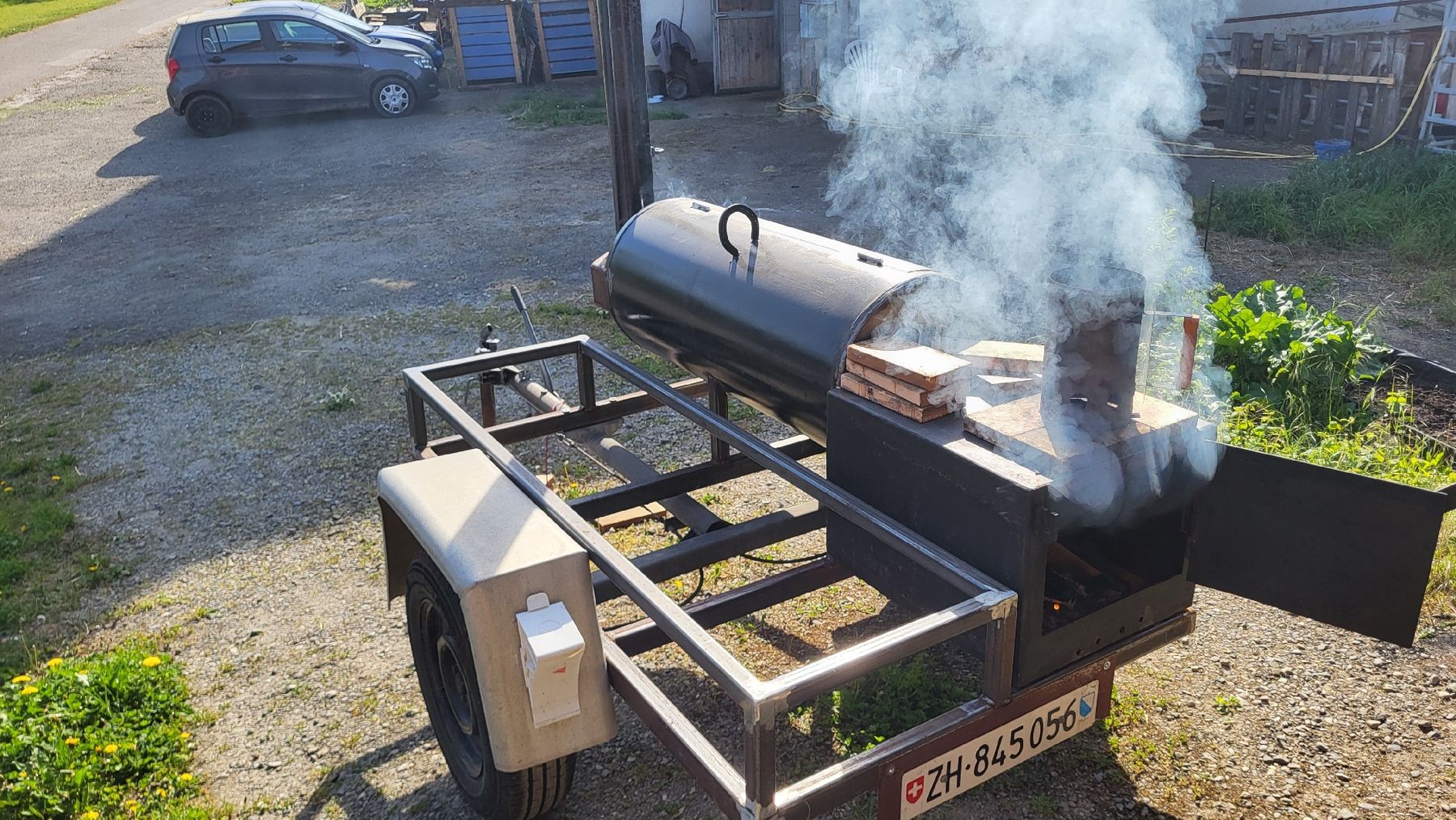 Griglie: BBQ Smoker Grill Projekt – Difettoso da Zwillikon venduto da Racer.124 3