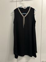 Damen Kleid schwarz mit Kette Grösse M neu